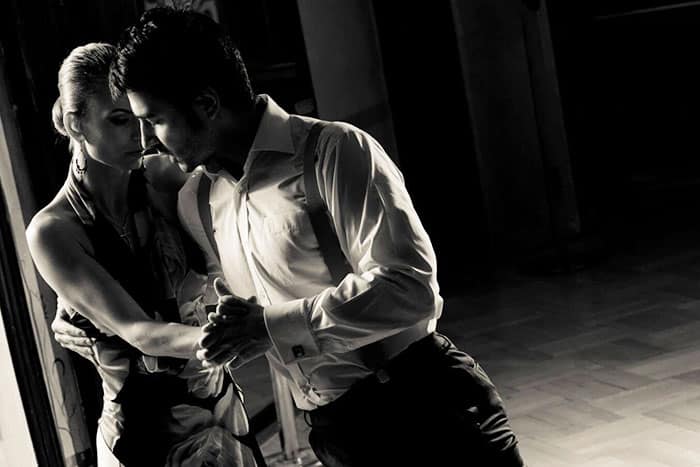 descubrir la kizomba, baile angoleño